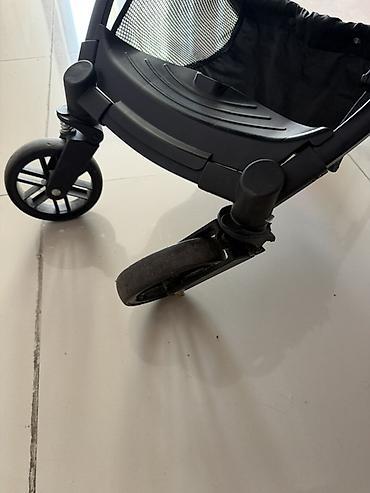 gezinti arabasi: Uşaq arabası –qabag tekeri biraz eyilib ama surulur.Duzelde bilen olsa — 2