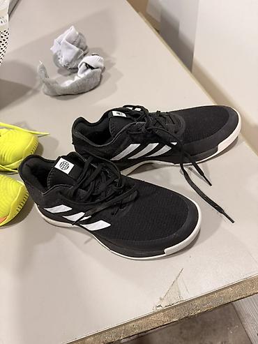 Кроссовки адидас оригинал размери 41:::40.5. Баасы 6500 сом at lalafo.kg Кроссовки адидас оригинал размери 41:::40.5. Баасы 6500 сом