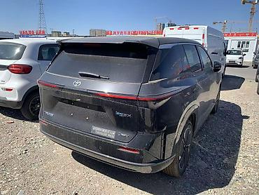 byd e2 2024: Toyota bZ3X: 2026 г., Электромобиль, Кроссовер — 3