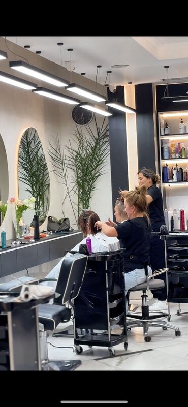 Парикмахеры: Парикмахер Универсал. Процент. бульвар Эркиндик — 5