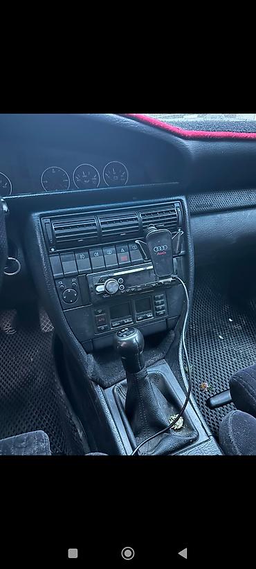 мотоцикл с коляской: Audi A6: 1995 г., 2.6 л, Механика, Бензин, Седан — 4