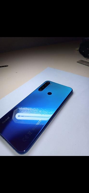 Смартфон Redmi (синий градиент) Основные особенности: - Тыльная