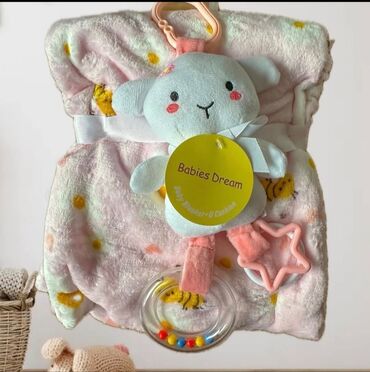 drvene kartice za bebe: ✨ Mekano ćebe sa igračkom – savršen poklon za najmlađe! ✨ 🧸 Plišana