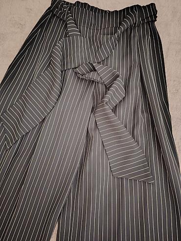 kais za struk: Ženske široke pantalone na pruge- made in Italy - Boja: tamno siva/ — 3