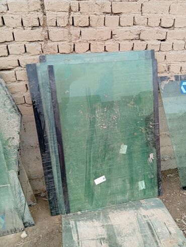 Стекла и комплектующие: Лобовой передний задний боковой различных размеров и форм — 20