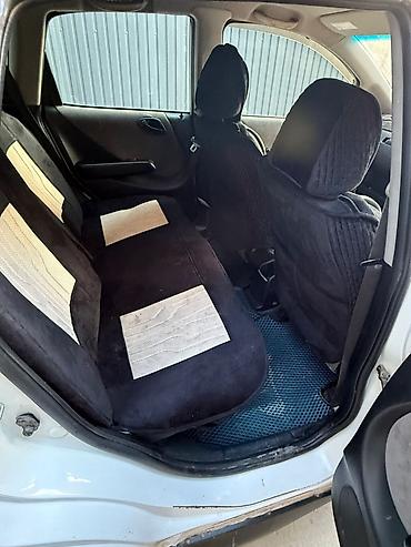 Honda: Honda Fit: 2001 г., 1.5 л, Вариатор, Бензин — 4