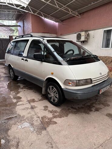 Toyota: Toyota Previa: 1990 г., 2.4 л, Механика, Газ, Минивэн