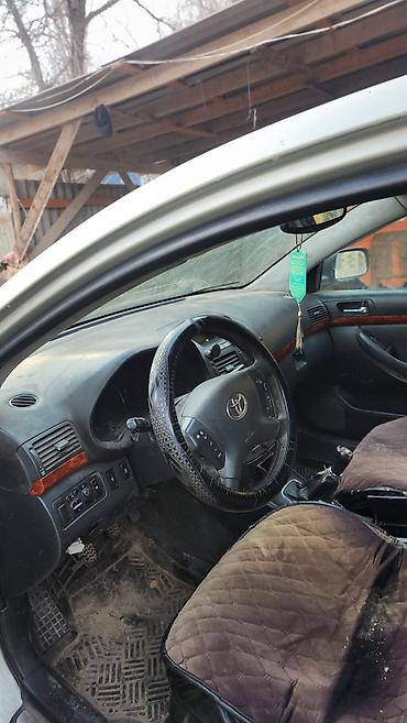 e klass: Toyota Avensis: 2003 г., Механика, Седан — 4