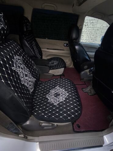 меняю дом на авто: Mitsubishi Chariot: 1998 г., 2 л, Автомат, Бензин, Вэн/Минивэн