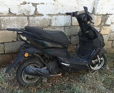 Mopedlər,skuterlər: Skuter – şəhər daxili rahat hərəkət üçün kompakt və qənaətcil seçim — 3