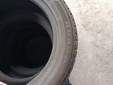Шины: Зимние шины ROADX RXFROST, размер 215/55 R17. Характеристики: - Тип — 3