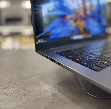 poco s55: Ультрабук, Б/у, Intel Core Ultra 5 — 2