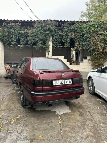 купить чехлы на гольф 4: Volkswagen : 1994 г.