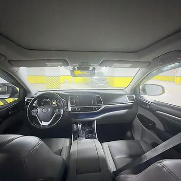hybrid: Toyota Highlander: 2017 г., 3.5 л, Автомат, Гибрид, Кроссовер — 4