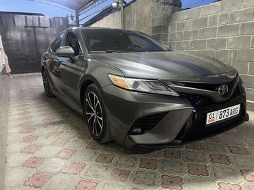 срочно продаю тойота: Toyota Camry: 2018 г., 2.5 л, Автомат, Бензин, Седан