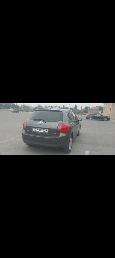 Toyota: Toyota Auris: 1.4 l | 2008 il Hetçbek — 3