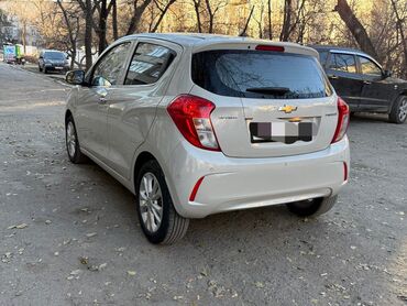 Chevrolet: Chevrolet Spark: 2020 г., 1 л, Автомат, Бензин, Хэтчбэк — 3
