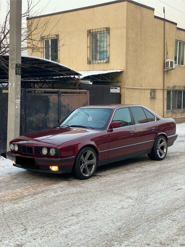 глф 2: BMW 5 series: 1990 г., 2 л, Механика, Бензин, Седан