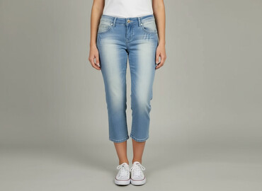 crocs c10 sandały: DENIM JEANS, Spodnie 3/4 damskie, rozmiar S
