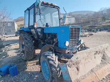 Traktorlar: Belarus 82.1 traktor – ön bıçaqlı (buldozer tipli) Xüsusiyyətlər: - — 7