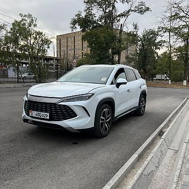 BYD: BYD Song L: 2024 г., 1.5 л, Робот, Гибрид, Кроссовер — 5