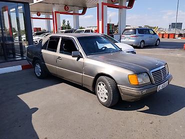 eafc 25: Mercedes-Benz E-Class: 1994 г., 2.2 л, Автомат, Бензин, Седан — 2
