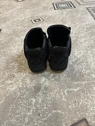 Мырзалардын бут кийими: Эркектердин кроссовкасы, 40, Air Jordan, Колдонулган, түсү - Кара, Өзү алып кетүү — 3