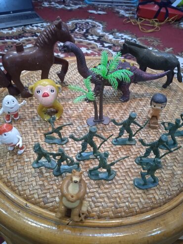 Игрушки: Продаю детские игрушеки в большом ассортименте. продай поштучно. б/у — 7