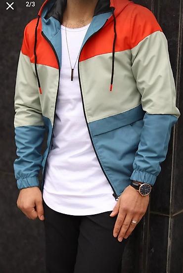 Kişi geyimləri: Kişi üçün kapüşonlu yüngül jaket - Dizayn: 3 rəngli blok – üst hissə — 2