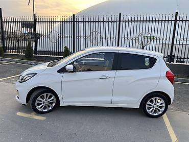Chevrolet: Chevrolet Spark: 2019 г., 1 л, Автомат, Бензин, Хэтчбэк — 4