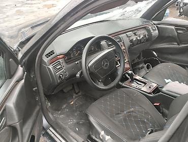 w210 oturacaq: Mercedes-Benz E-Class W210 (sedan) – ehtiyat hissələri üçün .masin — 5