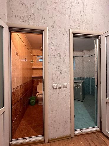 Продажа коттеджей и домов: 🏡 Срочно продаётся 2-этажный дом! 📍 Бишкек, Кожзавод, ул — 6