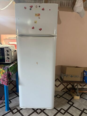 Техника для приготовления еды: 2 двери Biryusa Холодильник Продажа, цвет - Белый