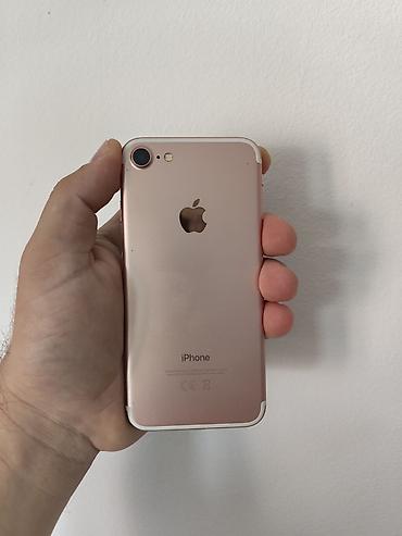 Apple iPhone: Iphone 7 rozi sim free icloud free, sa 32 gb memorije. Telefon je ok — 7