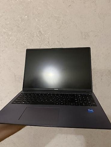 Huawei: Huawei MateBook D16 noutbuk 8/512 Xüsusiyyətlər: - Model xətti — 2