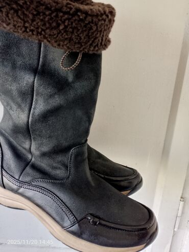 Çəkmələr: Qış çəkmələri - Rəng: qara (altlıq bej rəngli) - Material: yumşaq üst — 3