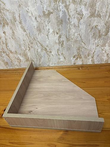 Rəflər: Künc üçün L formalı taxta rəf bölməsi - Material: laminat örtüklü — 1