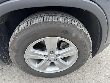 левый: Chevrolet Trax: 2020 г., 1.4 л, Автомат, Бензин, Кроссовер — 6