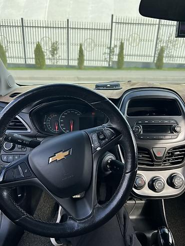 Продажа авто: Chevrolet Spark: 2018 г., 0.9 л, Автомат, Бензин, Хэтчбэк — 5