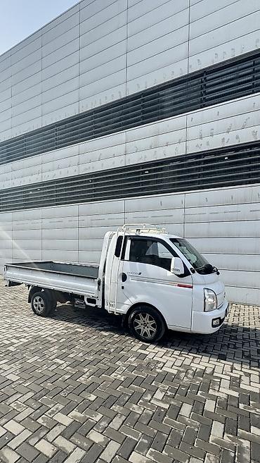 Hyundai: Hyundai Porter: 2021 г., 2.5 л, Автомат, Дизель, Бус — 1