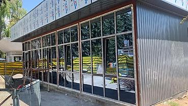 решотка для окно: Алюминиевое окно на заказ, Тип окна: Витражные, Декоративные особенности: Декоративный переплет, Платная установка, Без рассрочки — 1