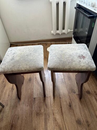 кресло для парехмахера: Ремонт, реставрация мебели Платная доставка