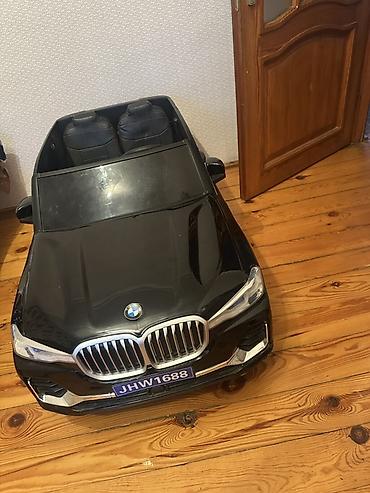 elektrikli maşınlar: Uşaqlar üçün akkumulyatorla işləyən elektrikli minik maşını – BMW — 1