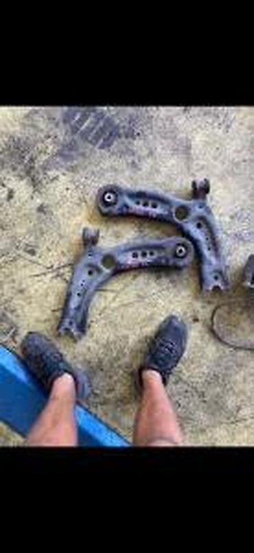 delovi alternatora: GOLF 7 PREDNJA VILJUSKA RAME TRAP 5Q0407152 | Audi vw delovi ALTINA — 1