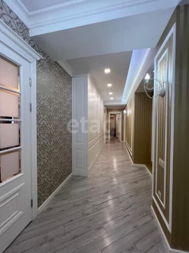 Долгосрочная аренда квартир: 4 комнаты — 15