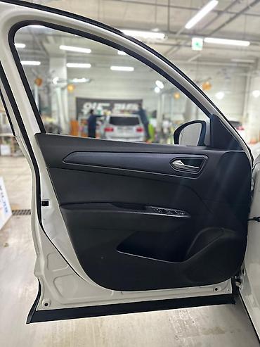 Renault: Renault : 2020 г., 1.6 л, Автомат, Бензин — 24