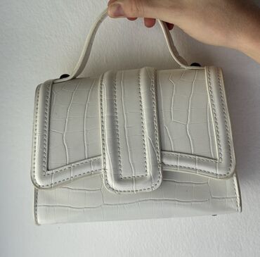 mali crni ranac: Waist bag, Zara, Material: Patent leather