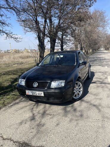 Volkswagen: Volkswagen Bora: 2000 г., 2.3 л, Механика, Бензин, Седан