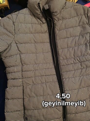 Kurtkalar: Bershka, M — 3