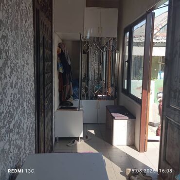 Долгосрочная аренда домов: 200 м², 6 комнат — 6